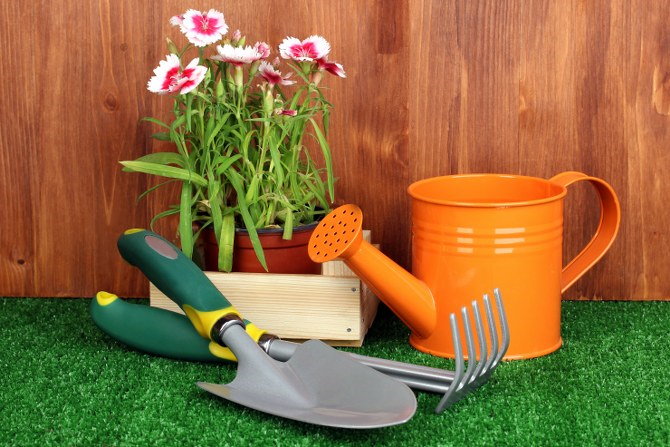 gardening tools