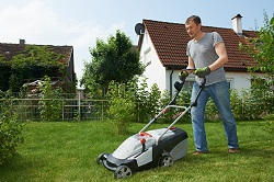 mowing lawns in Kidbrooke